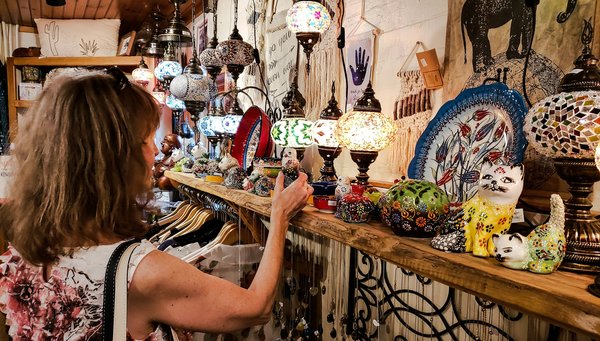 Jd brocanteur : votre brocanteur paris pour des antiquités uniques